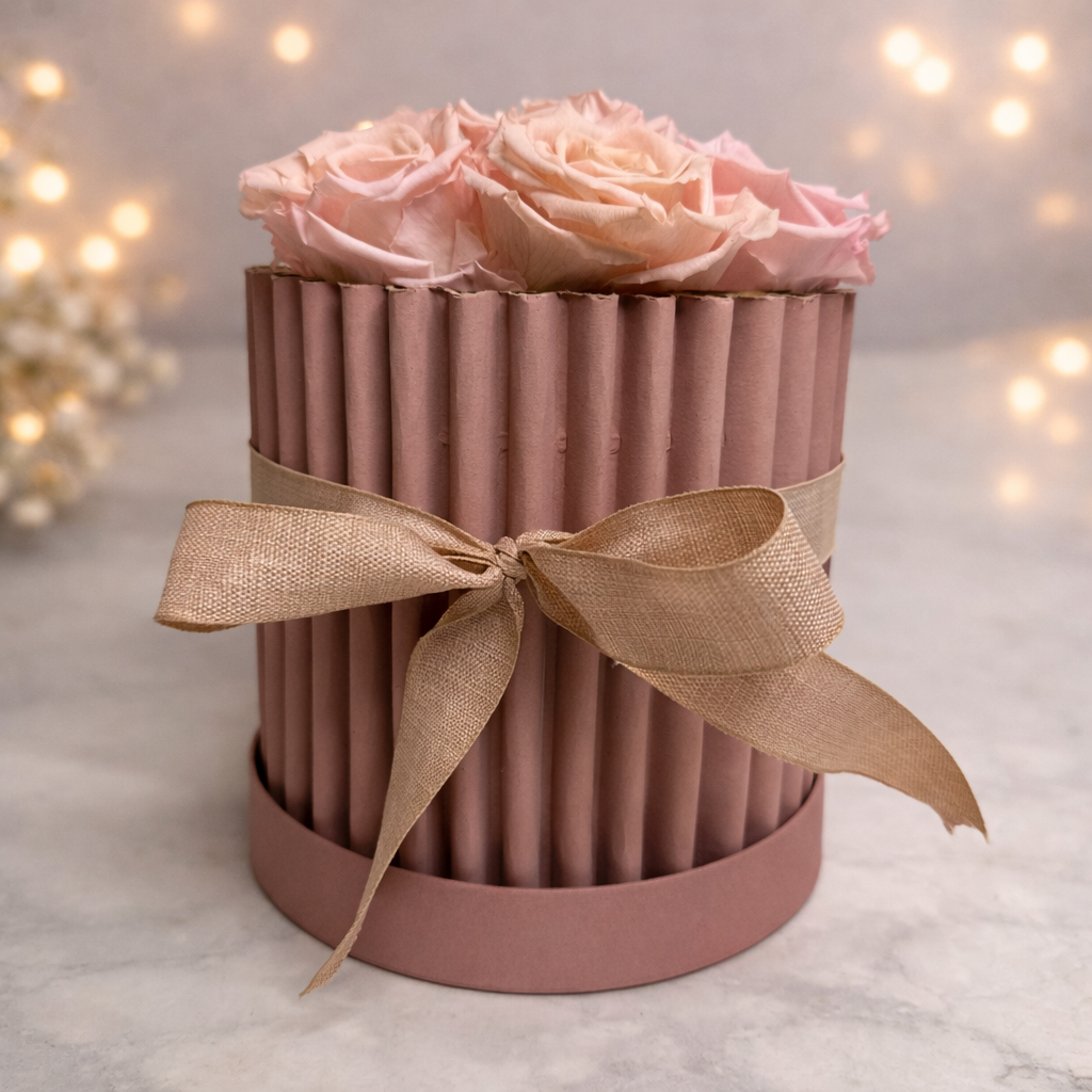 Rose de Velours Rosé – Flower Box con 7 Rose Stabilizzate Rosa e Coperchio in Velluto